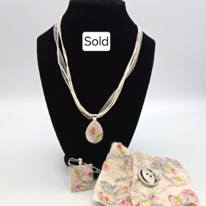 felted jewelry set cream and floral SOLD
